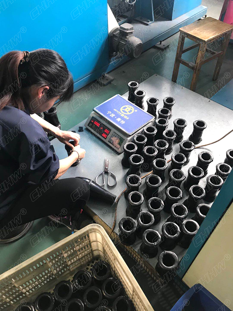 華威<a href=http://www.sp-oil.com/xjjt/ target=_blank class=infotextkey>橡膠接頭</a>產(chǎn)胚圖 華威<a href=http://www.sp-oil.com/xjjt/ target=_blank class=infotextkey>橡膠接頭</a>產(chǎn)胚圖